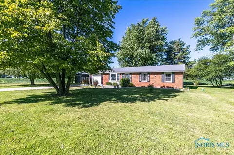 14520 Harris Rd, Defiance, OH 43512