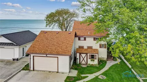 9495 W Hollywood Dr, Oak Harbor, OH 43449