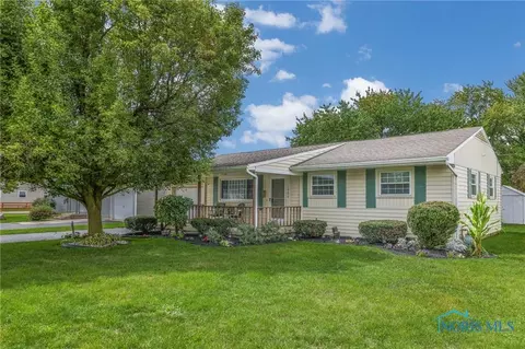1906 Bolton St, Findlay, OH 45840