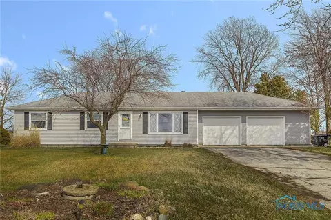 12902 Huffman Rd, Bowling Green, OH 43402