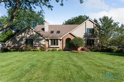7426 Salisbury Rd, Maumee, OH 43537