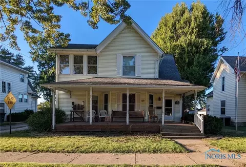 512 W Fremont St, Fostoria, OH 44830