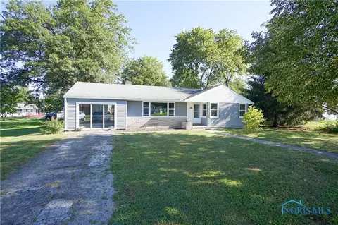 296 E Main St, Mccomb, OH 45858 photo 2