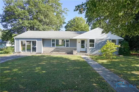 296 E Main St, Mccomb, OH 45858