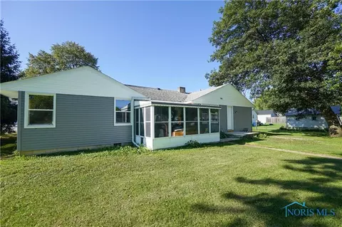 296 E Main St, Mccomb, OH 45858 photo 5