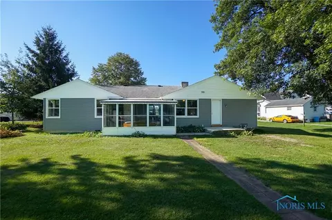 296 E Main St, Mccomb, OH 45858 photo 4