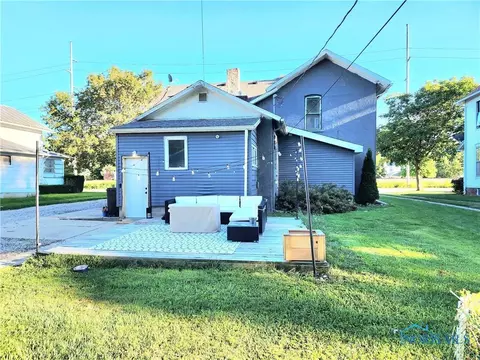 235 Beech St, Wauseon, OH 43567 photo 4