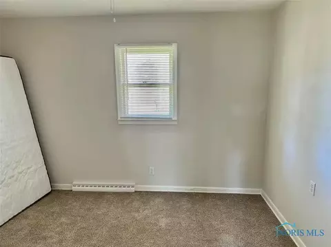 384 Glad St, Marion, OH 43302 photo 5