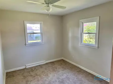 384 Glad St, Marion, OH 43302 photo 6