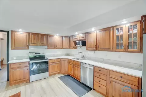 705 Sutton Pl Pl, Findlay, OH 45840 photo 12