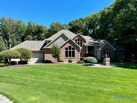 8547 Fox Chase, Defiance, OH 43512