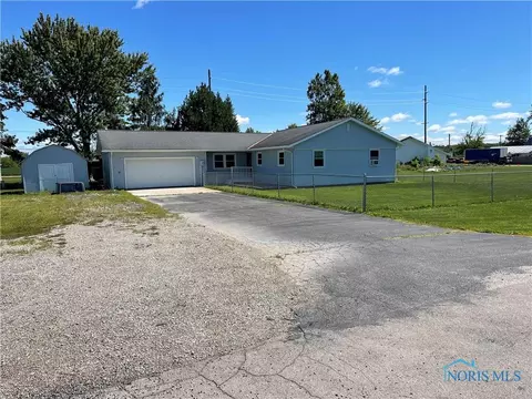 304 Old Farm Trl, Bryan, OH 43506