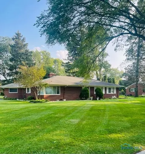 3707 Richlawn Dr, Toledo, OH 43614