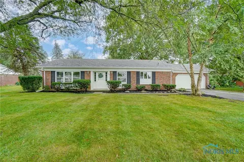 1539 Conneaut Ave, Bowling Green, OH 43402