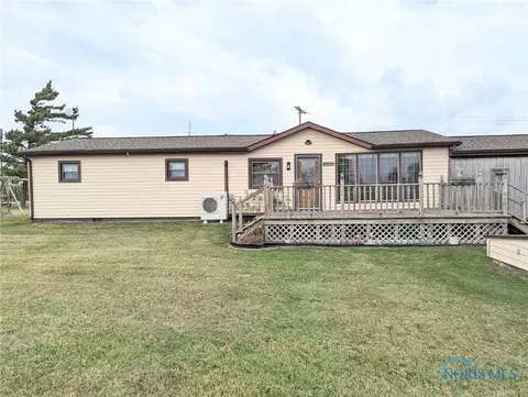 9081 Anderson St, Mark Center, OH 43536