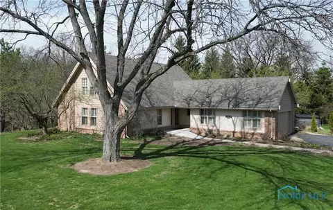 9650 Carnoustie Rd, Perrysburg, OH 43551