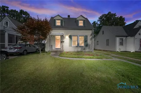 1416 Crestwood Rd, Toledo, OH 43612
