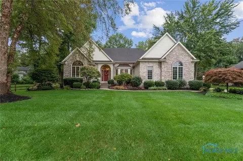 2813 Maple Colony Dr, Toledo, OH 43617