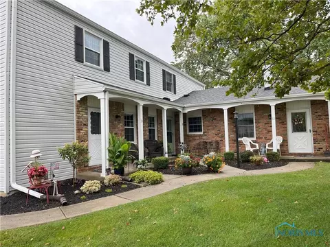 150 Quail Rd #38, Perrysburg, OH 43551