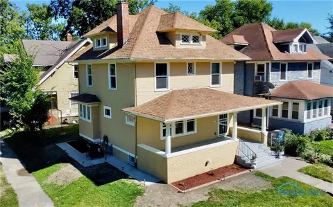 2926 Scottwood Ave, Toledo, OH 43610
