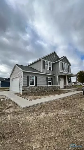 457 Plantation Ln, Oak Harbor, OH 43449