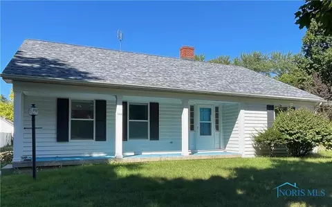 344 S Michigan Ave, Edgerton, OH 43517