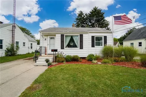 2941 Chipplegate Rd, Toledo, OH 43614