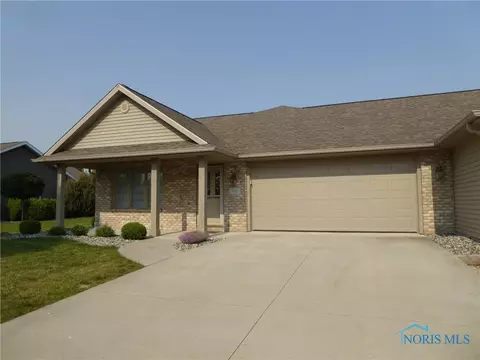 310 Primrose Ln, Archbold, OH 43502