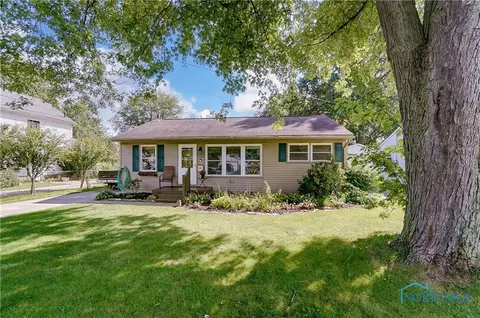 5745 Castlerock Dr, Toledo, OH 43615