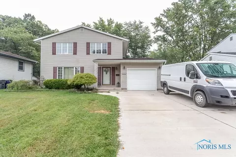 2432 Cherryhill, Toledo, OH 43615