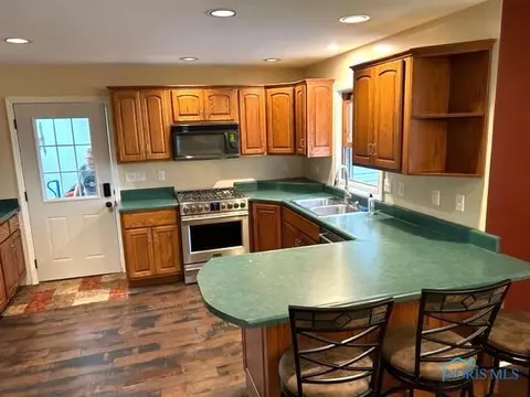 104 Bauer St, Edon, OH 43518 photo 4