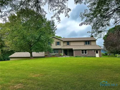 108 Ford Rd, Bryan, OH 43506