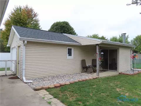 1125 E Wilson St, Bryan, OH 43506 photo 5