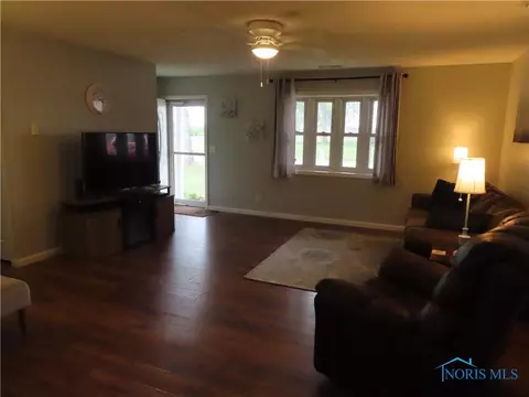 1125 E Wilson St, Bryan, OH 43506 photo 9