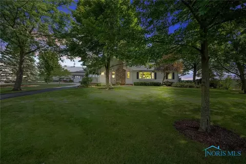 1250 N Lathrop Rd, Swanton, OH 43558