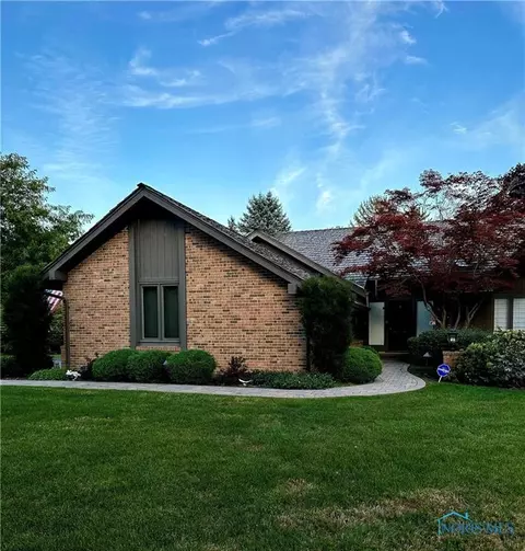 29704 Durham Dr, Perrysburg, OH 43551