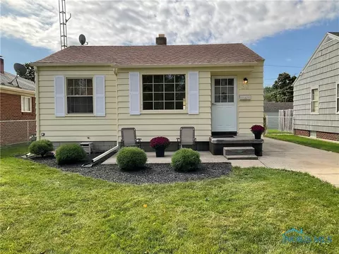 59 California Blvd, Toledo, OH 43612