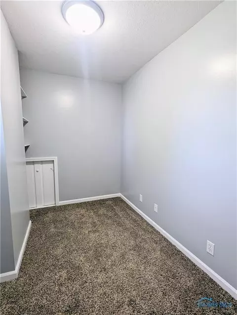 316 E Main St, Wayne, OH 43466 photo 11