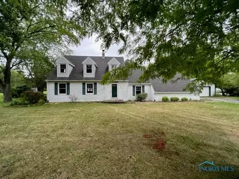 100 Lakeview Dr, Defiance, OH 43512
