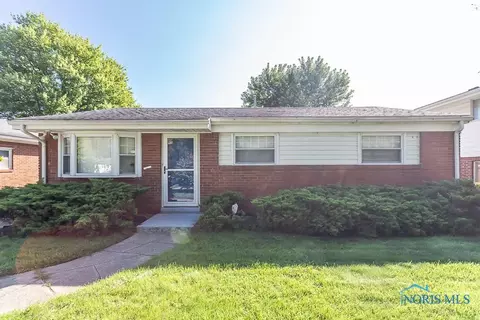6128 Douglas Rd, Toledo, OH 43613
