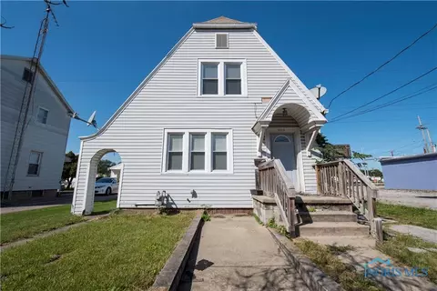 1014 Slater St, Toledo, OH 43612