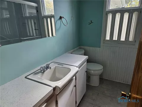 324 E Dudley St, Maumee, OH 43537 photo 34