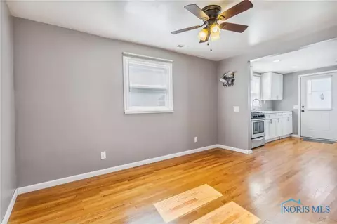 429 W Maple St, Deshler, OH 43516 photo 6