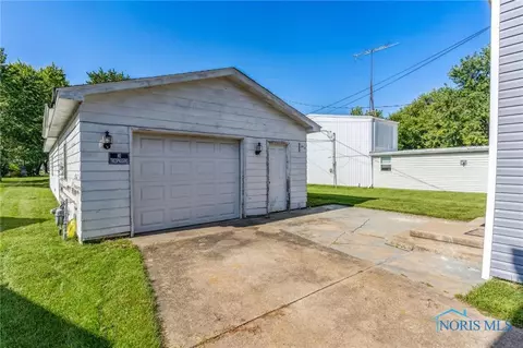 429 W Maple St, Deshler, OH 43516 photo 31