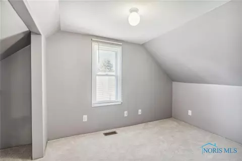 429 W Maple St, Deshler, OH 43516 photo 12
