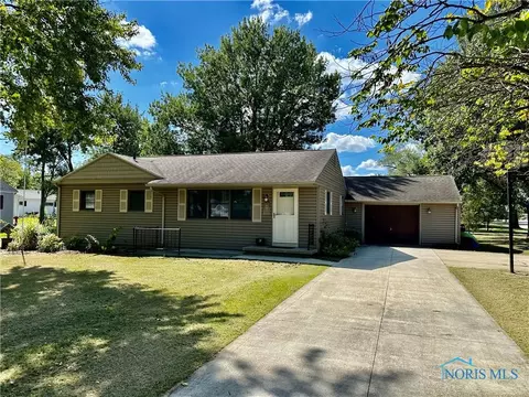 709 Emblanche, Defiance, OH 43512