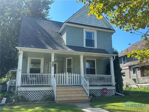 737 W Washington St, Napoleon, OH 43545