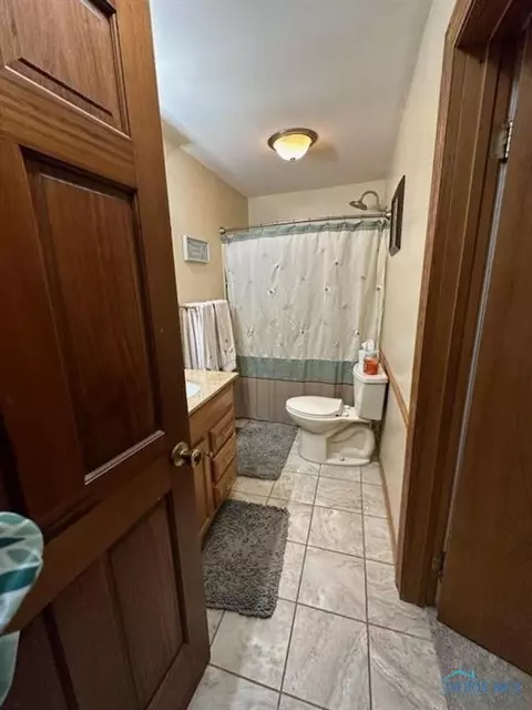 704 S Walnut St, Bryan, OH 43506 photo 8