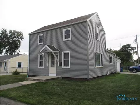 704 S Walnut St, Bryan, OH 43506
