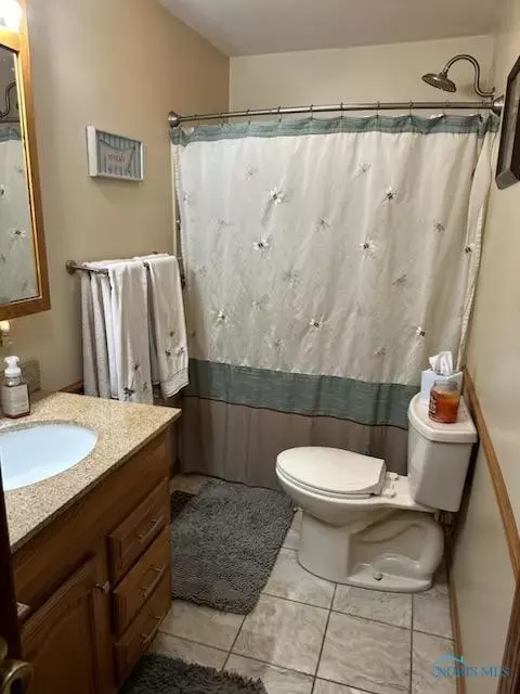 704 S Walnut St, Bryan, OH 43506 photo 9